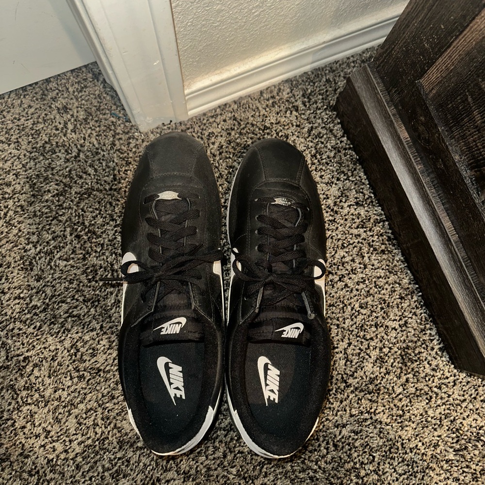 Nike Black and White Cortez nwot